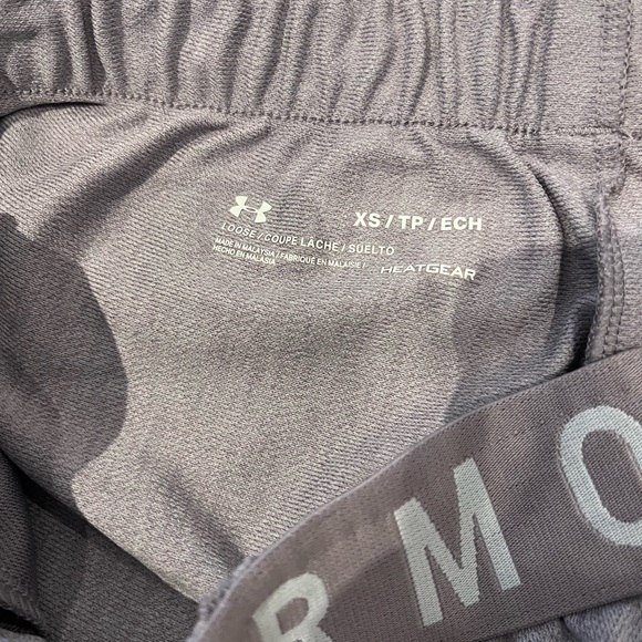 Under Armour Women Shorts XS - Picture 7 of 7